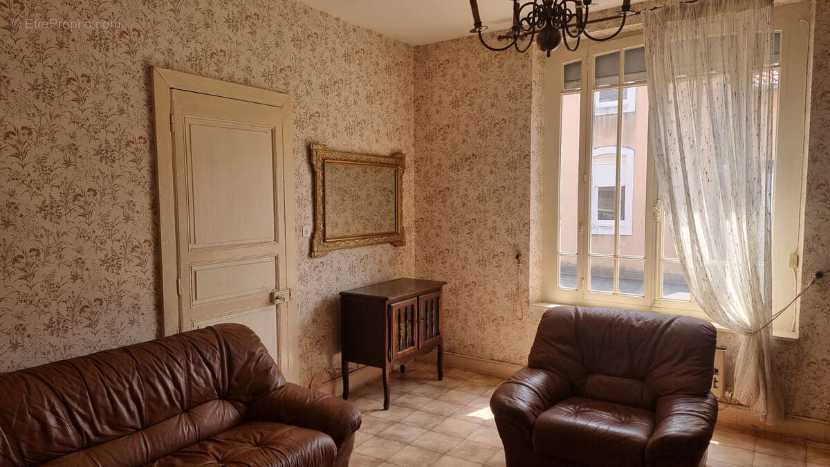 Maison à L&#039;ISLE-EN-DODON