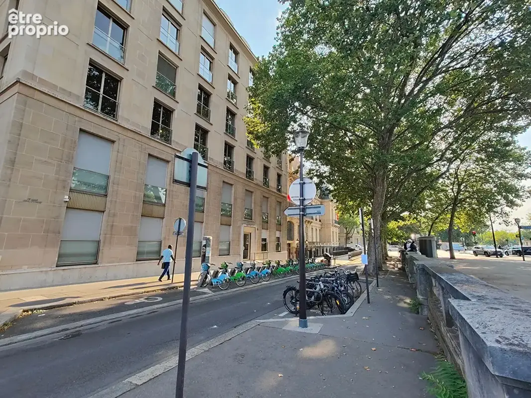 Quai de seine invalides studio equipe 15 m²  rez-de-jardin - photo 8