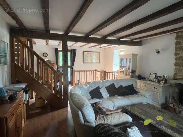 Maison à SAINT-HILAIRE-LES-COURBES