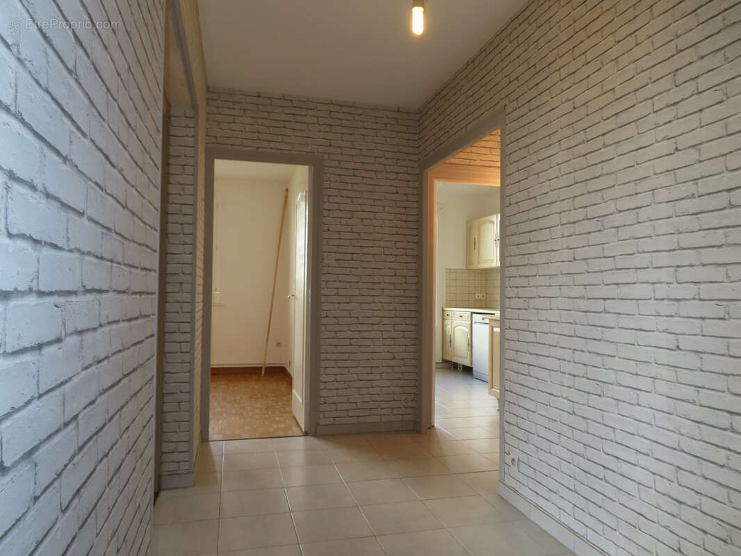 Appartement T3 avec jardin, cave et parking - photo 14