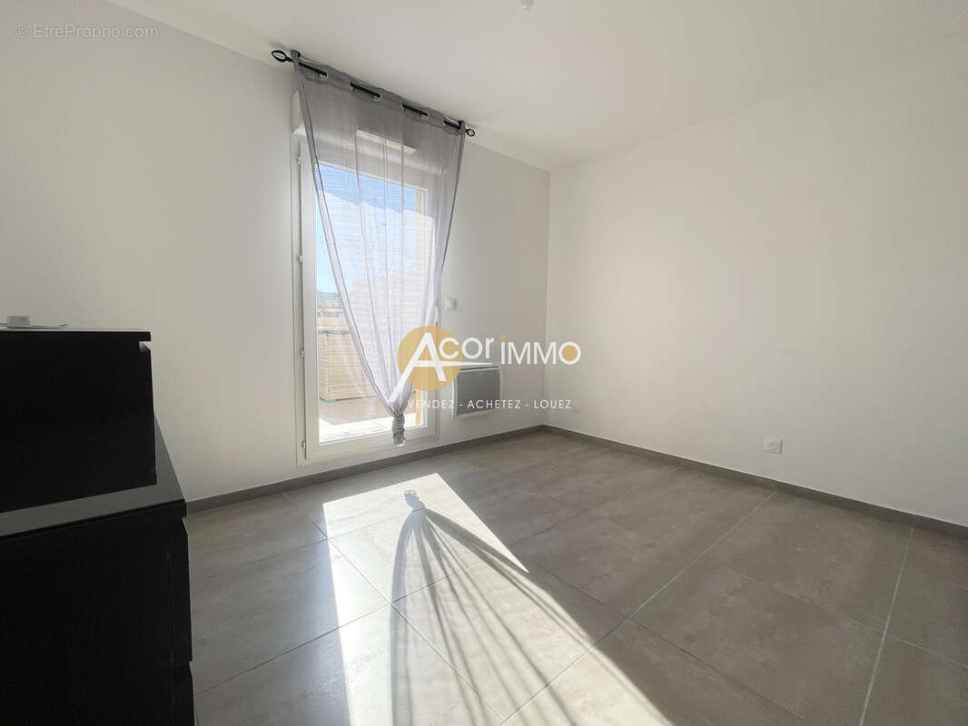 Appartement à HYERES