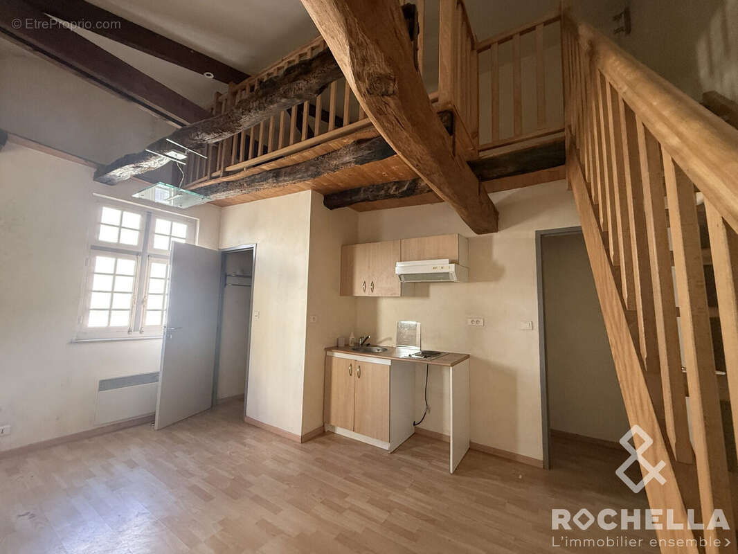 Maison à SAINT-JEAN-D'ANGELY