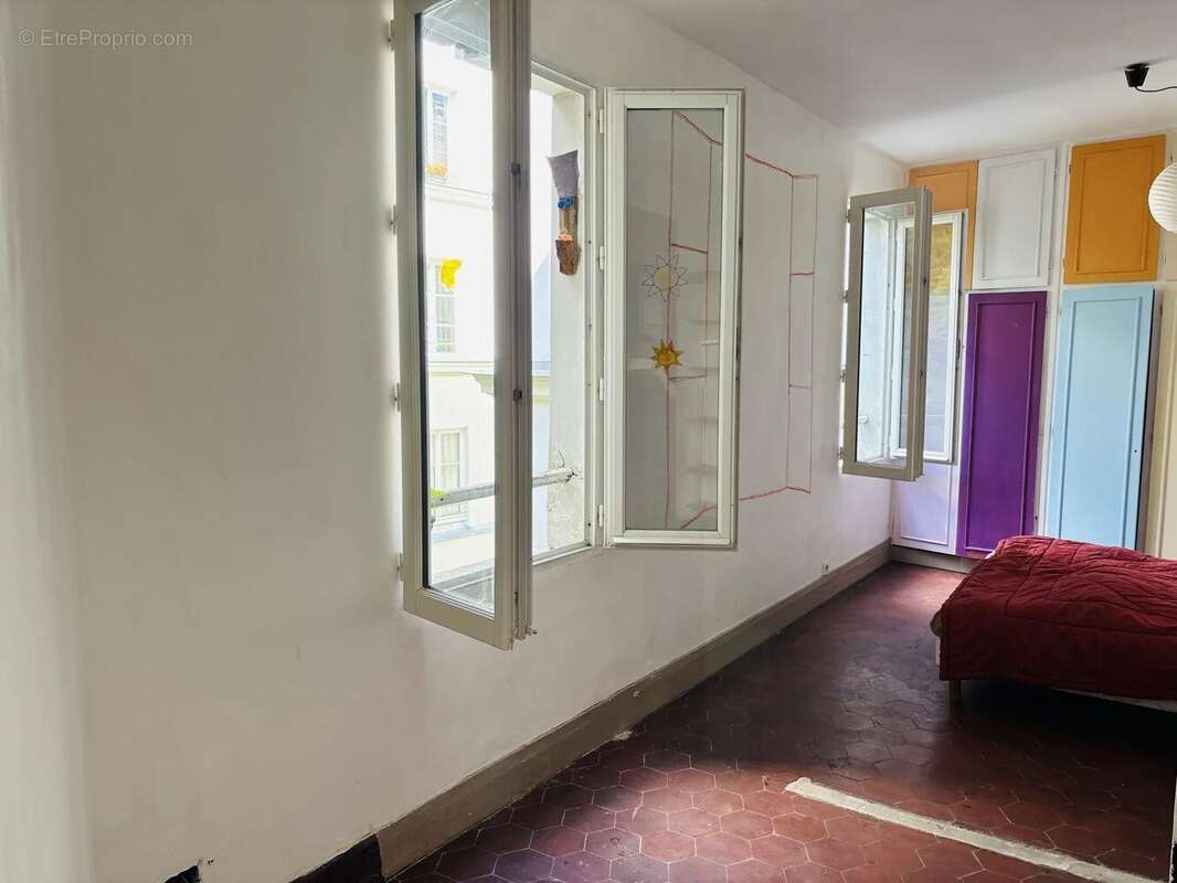Appartement à PARIS-11E
