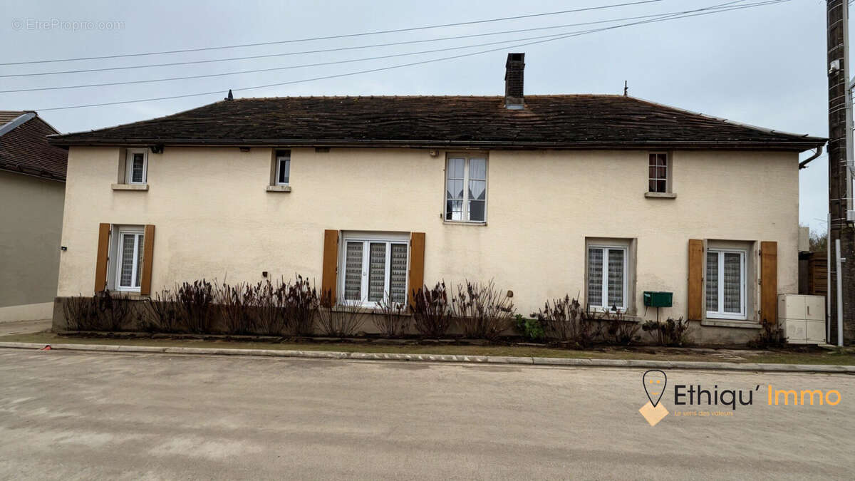 Maison à BETIGNICOURT