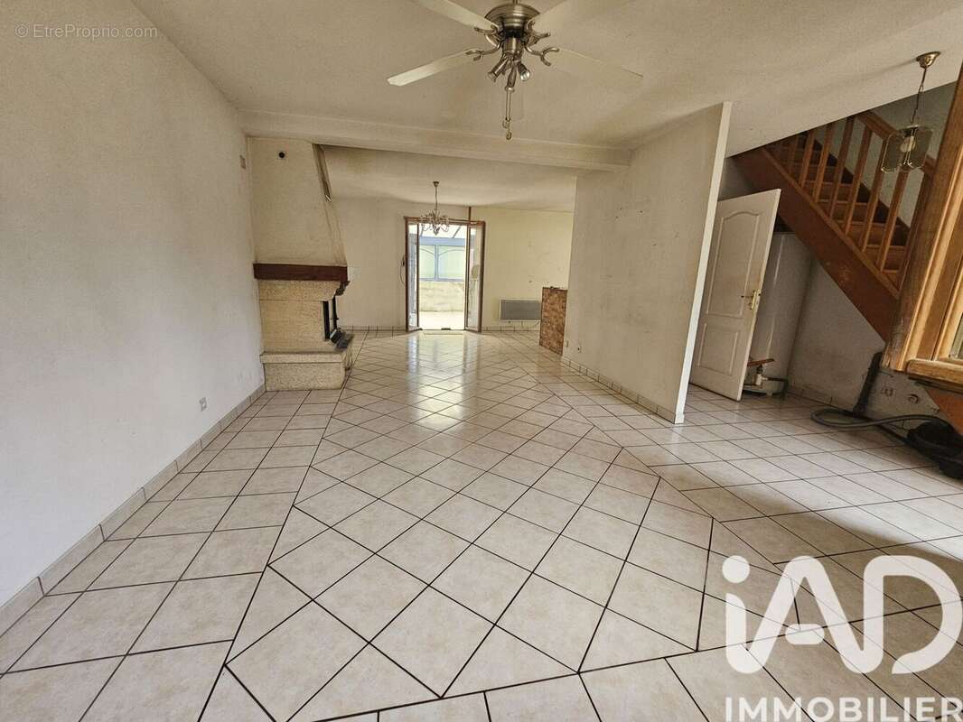 Photo 3 - Maison à LA FERTE-SOUS-JOUARRE