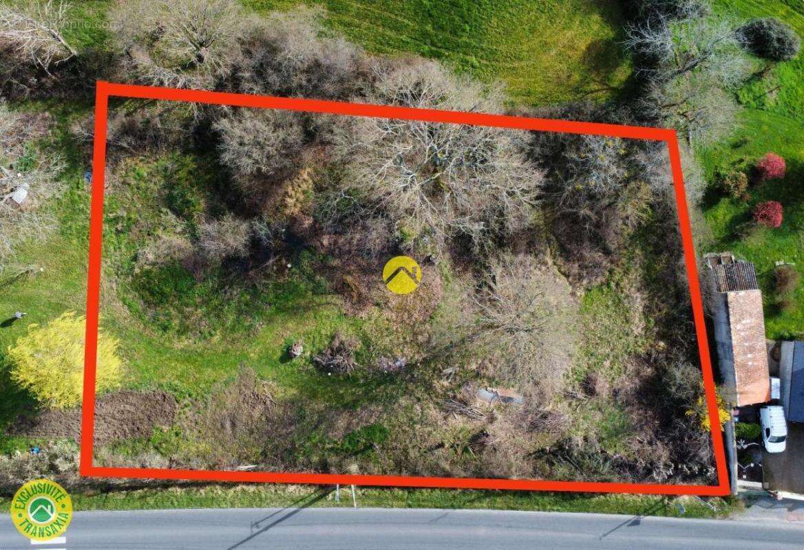 Terrain à JOUET-SUR-L&#039;AUBOIS