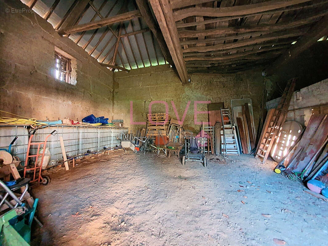 Maison à LA BATIE-MONTGASCON