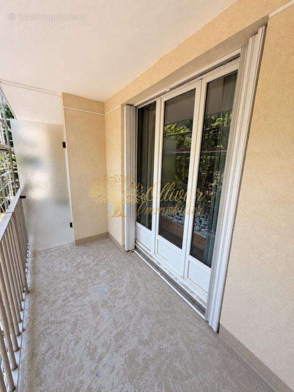 Appartement à LE PLESSIS-TREVISE
