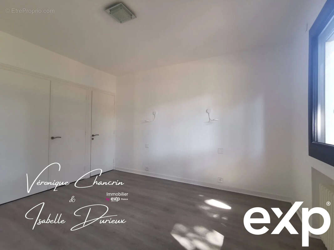 Maison à SAINT-GENIS-LAVAL