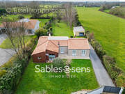 Maison à BEAULIEU-SOUS-LA-ROCHE