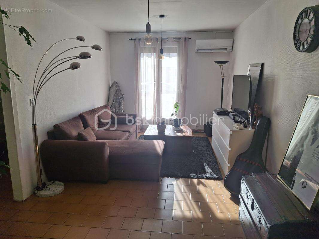 Maison en deux faces jardin et garage - photo 2