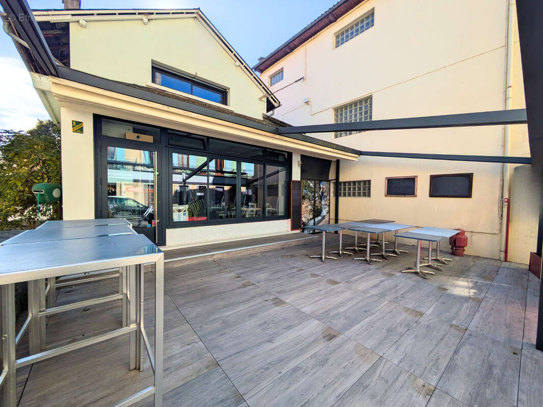 Commerce à SAINT-BONNET-EN-CHAMPSAUR