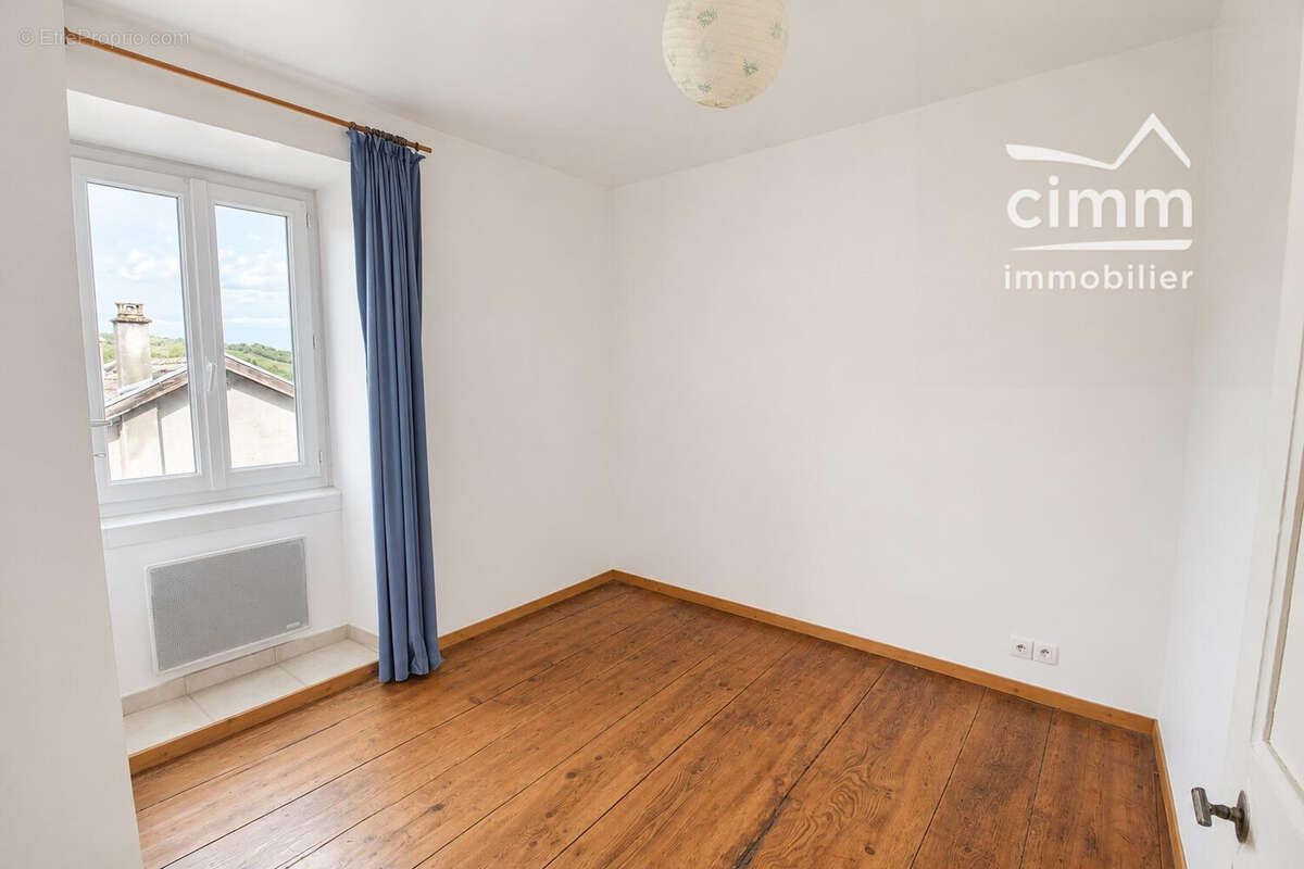 Maison 76 m² à Roybon  - photo 7