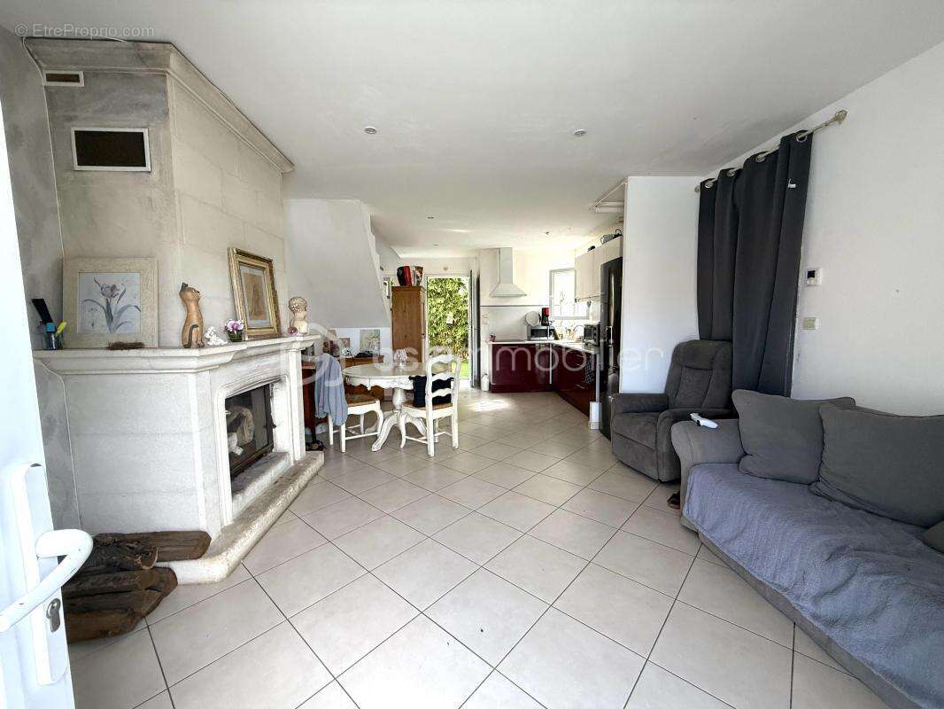 Maison à VILLENEUVE-LES-MAGUELONE