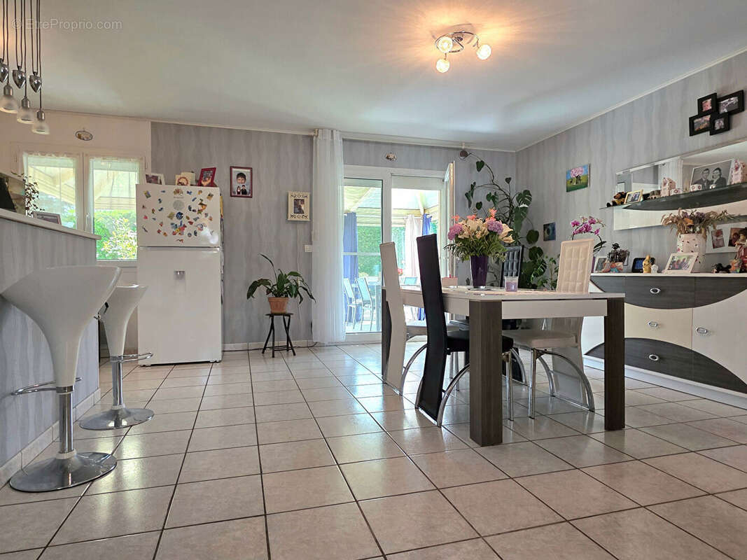 Maison à ROMANS-SUR-ISERE