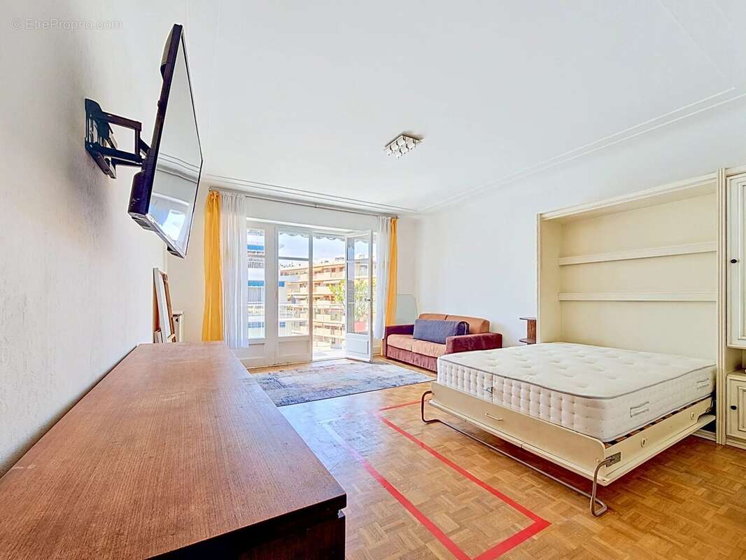 Appartement à LE CANNET