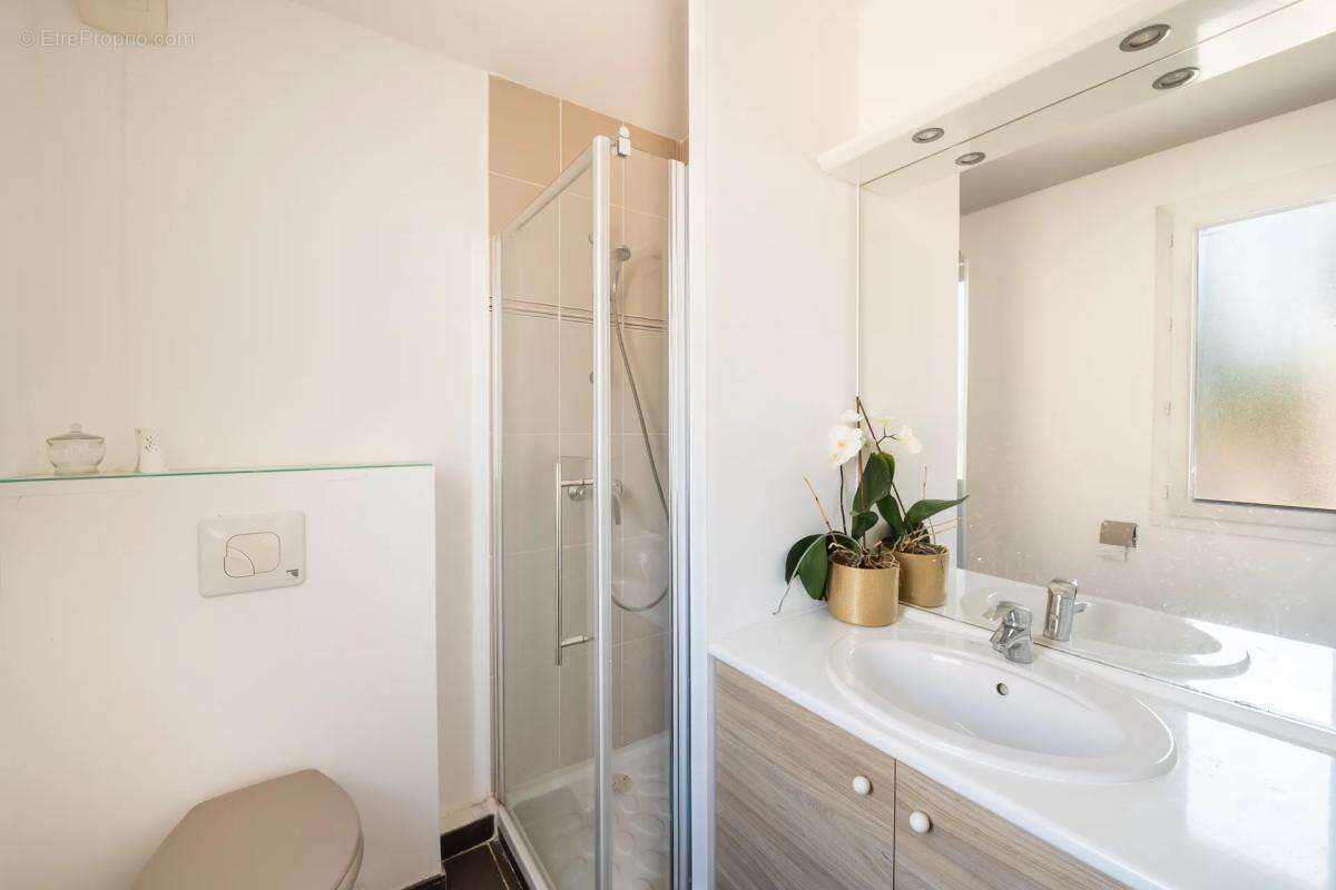 Appartement à MARSEILLE-9E