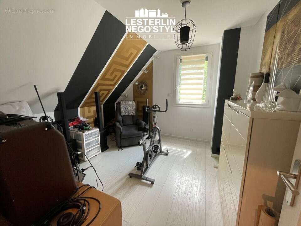 Maison 84 m² à Gonfreville-L'orcher  - photo 7