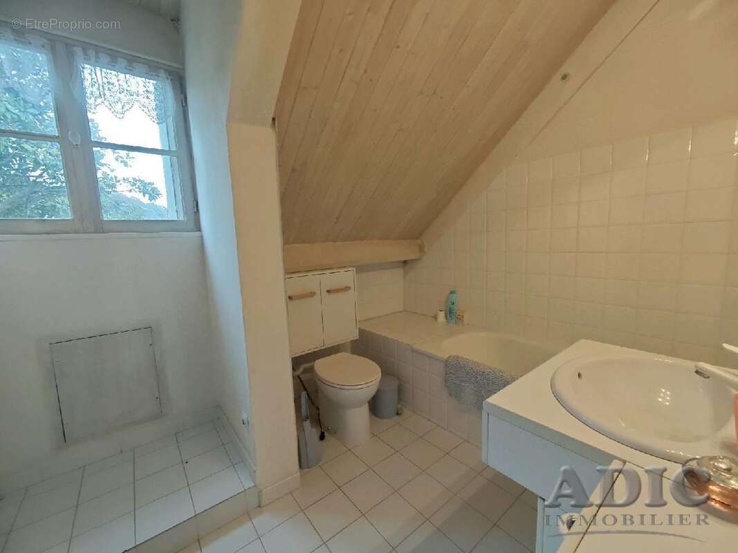 Maison à ERMENONVILLE