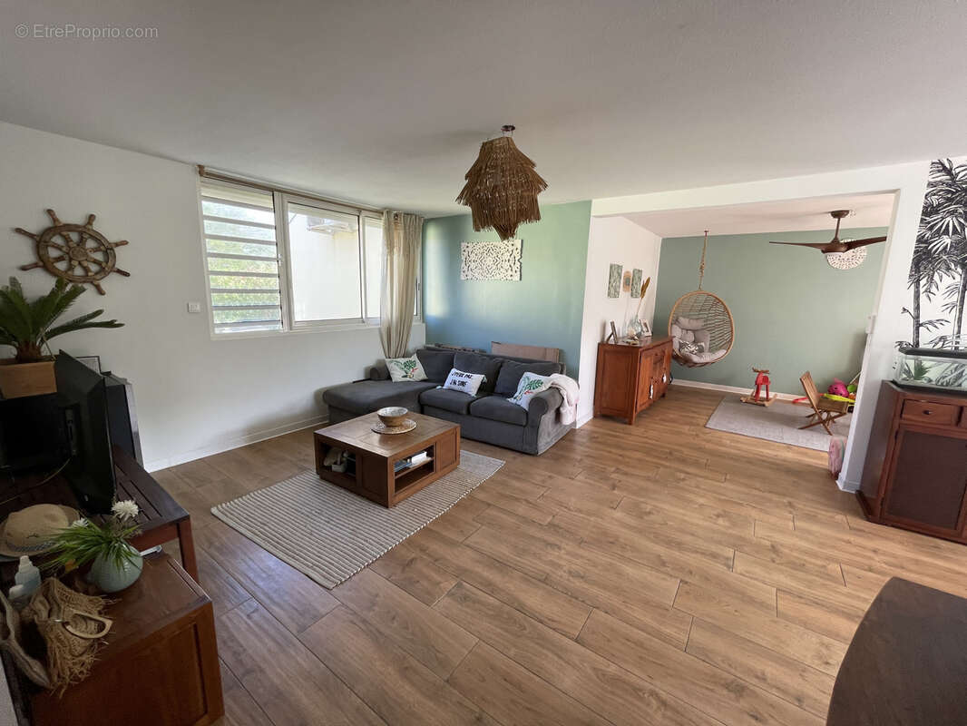 Appartement à LE GOSIER