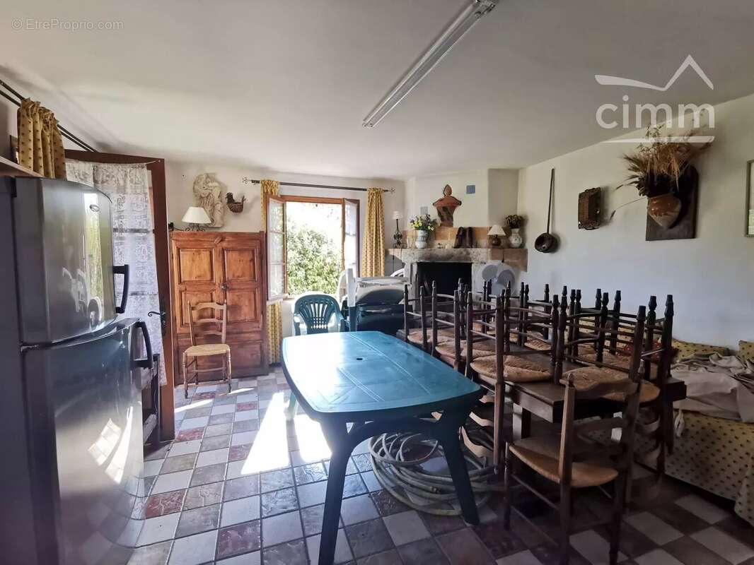 Appartement à LABLACHERE