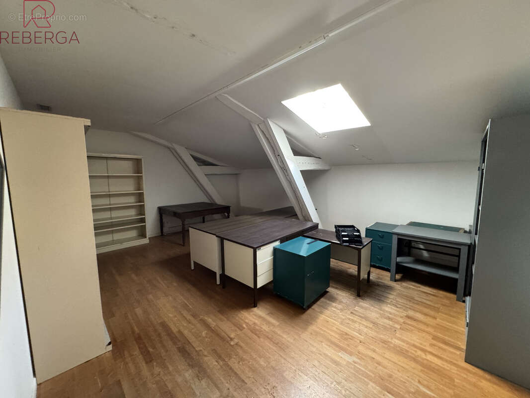 2200 m² à Mazamet  - photo 10