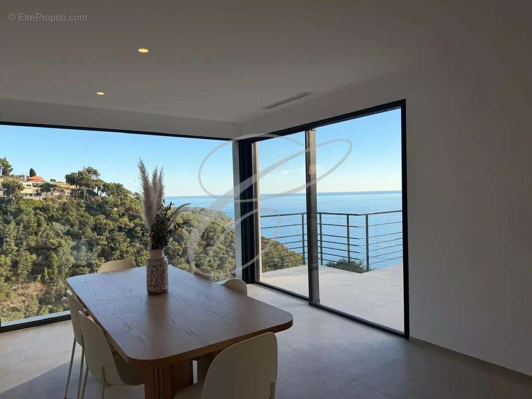 Maison à ROQUEBRUNE-CAP-MARTIN