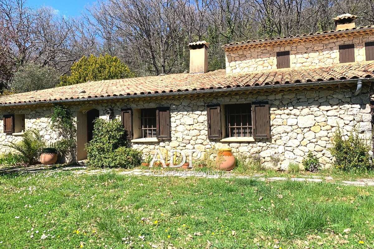 Maison à SAINT-VALLIER-DE-THIEY