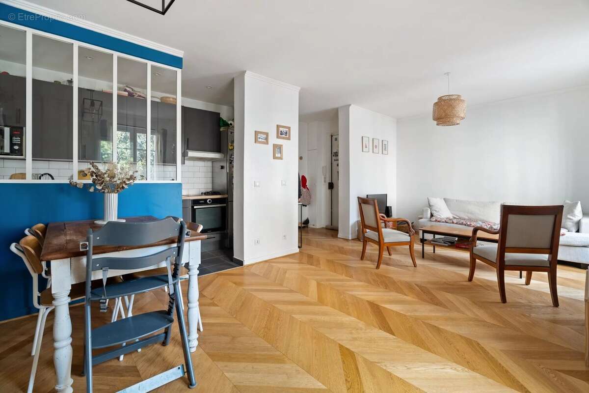 Appartement à LEVALLOIS-PERRET