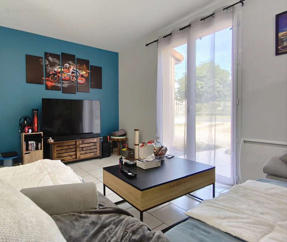 Maison à CELLE-LEVESCAULT