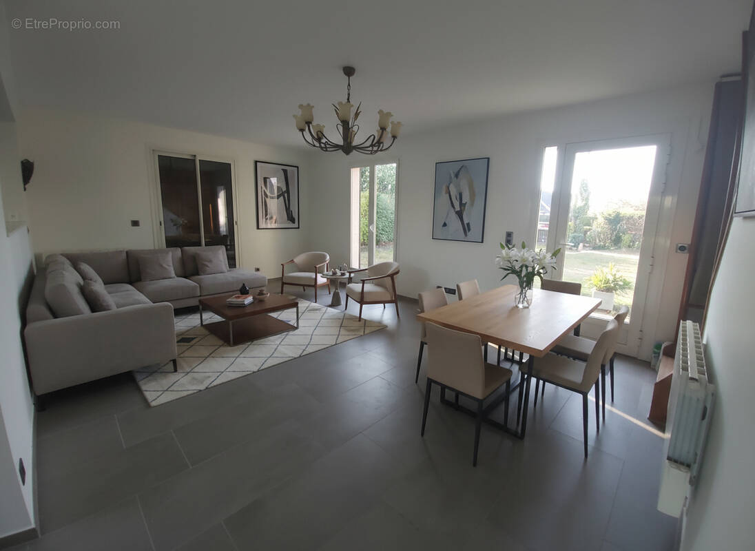 Maison à MONTIGNY-LE-BRETONNEUX