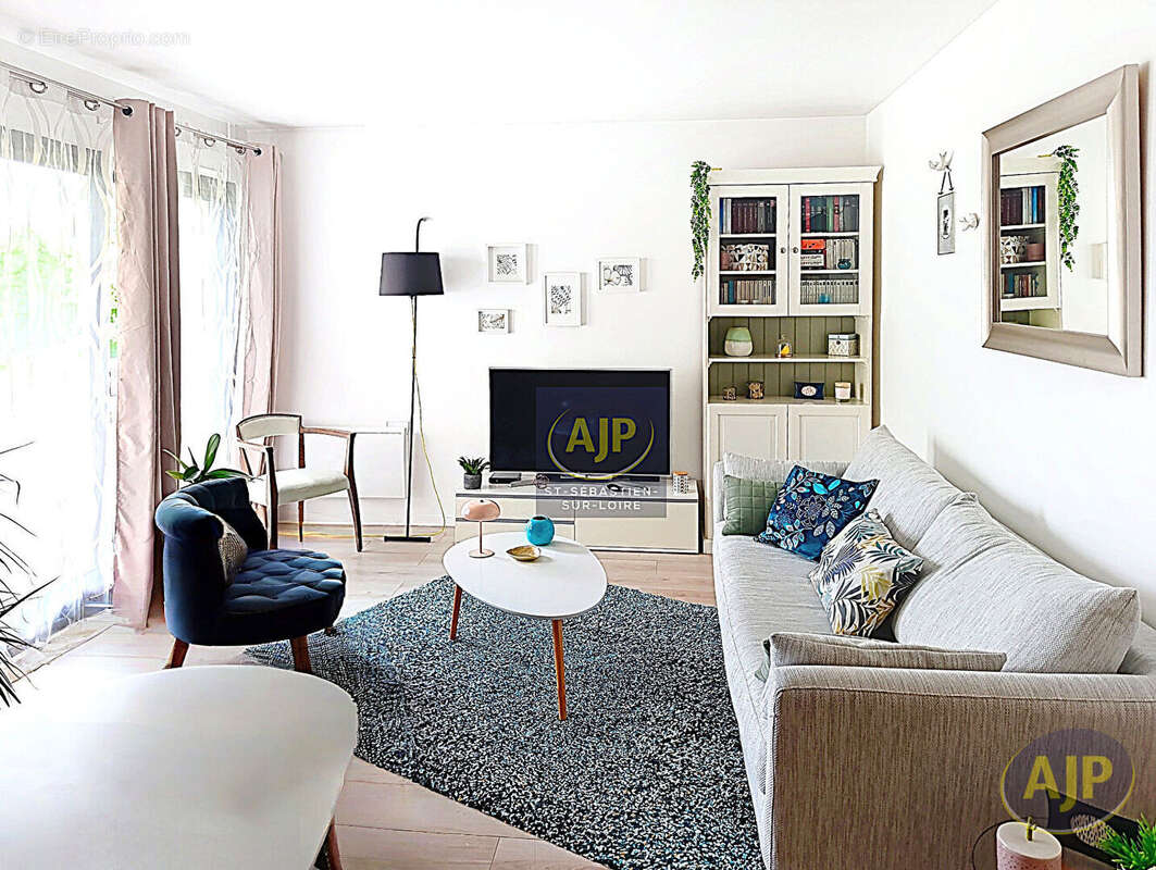Appartement à SAINT-SEBASTIEN-SUR-LOIRE