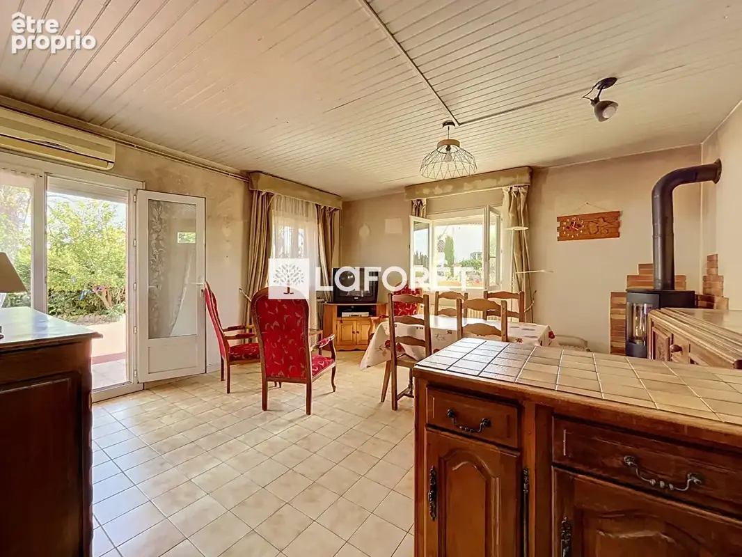 Palau-del-vidre , deux habitations, une piscine et un potentiel rare aux portes des plages ! - photo 13