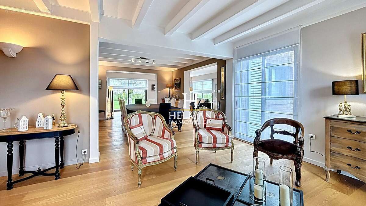 Maison à ESQUELBECQ