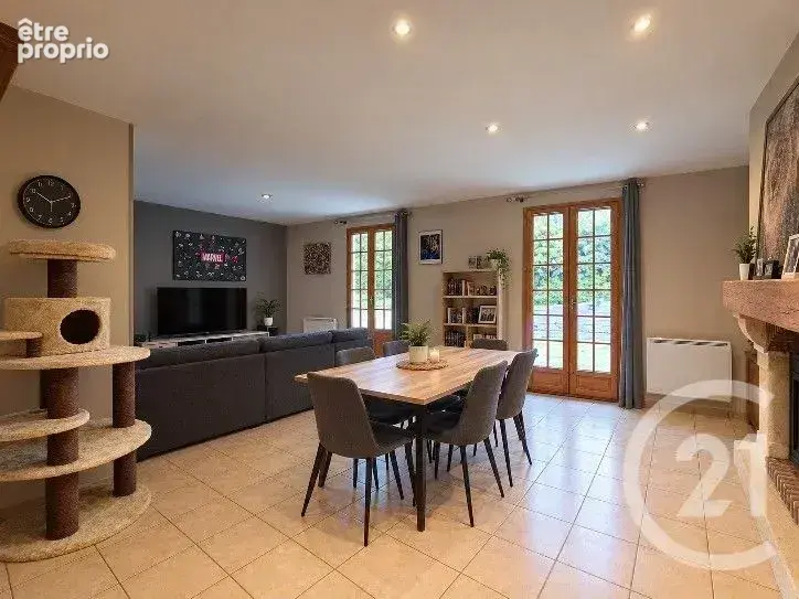 Maison 4 pièces 102 m² à vendre à Pont-Audemer (27500) - photo 2