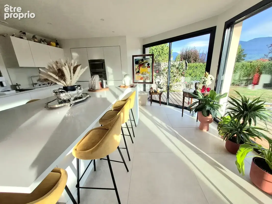 Maison T5 160 m2 d'exception  de 160 m2 avec piscine et terrain de 1 200 m2 - photo 3