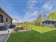 Maison à LONGUE-JUMELLES