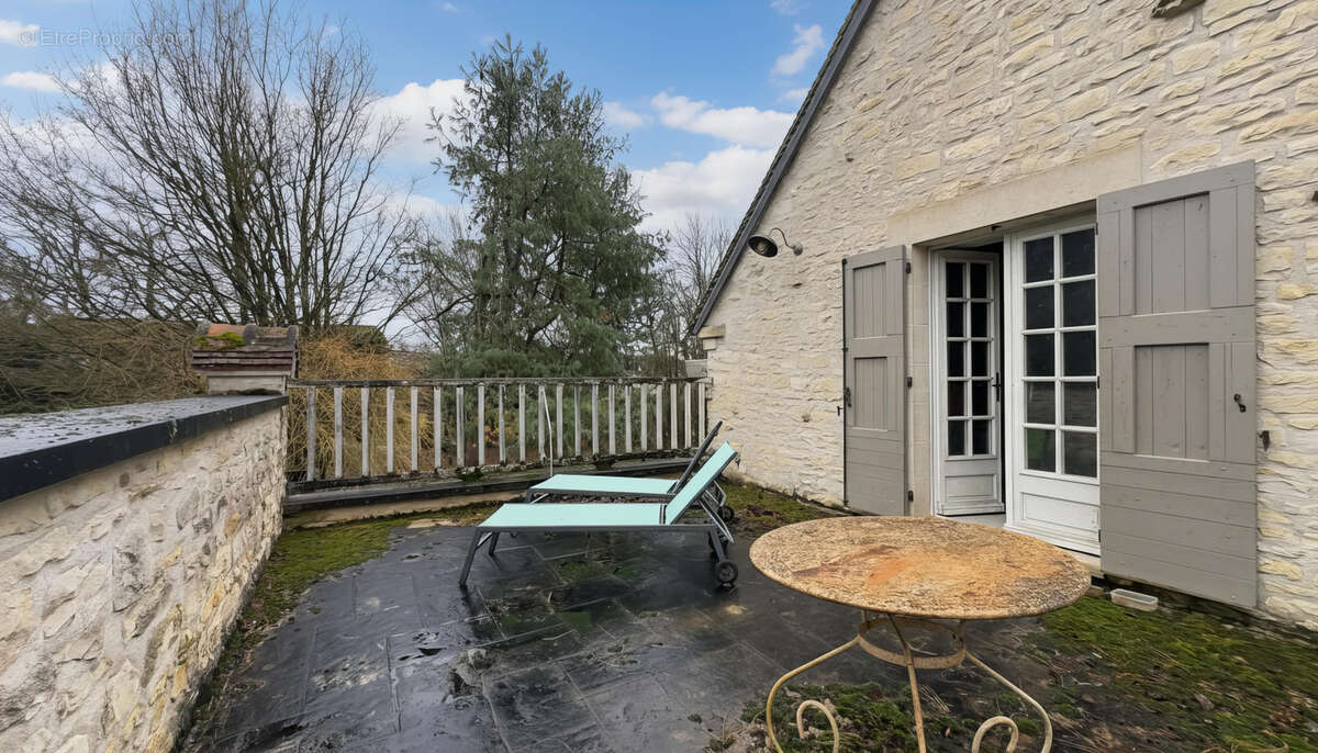 Maison à ENTRAINS-SUR-NOHAIN