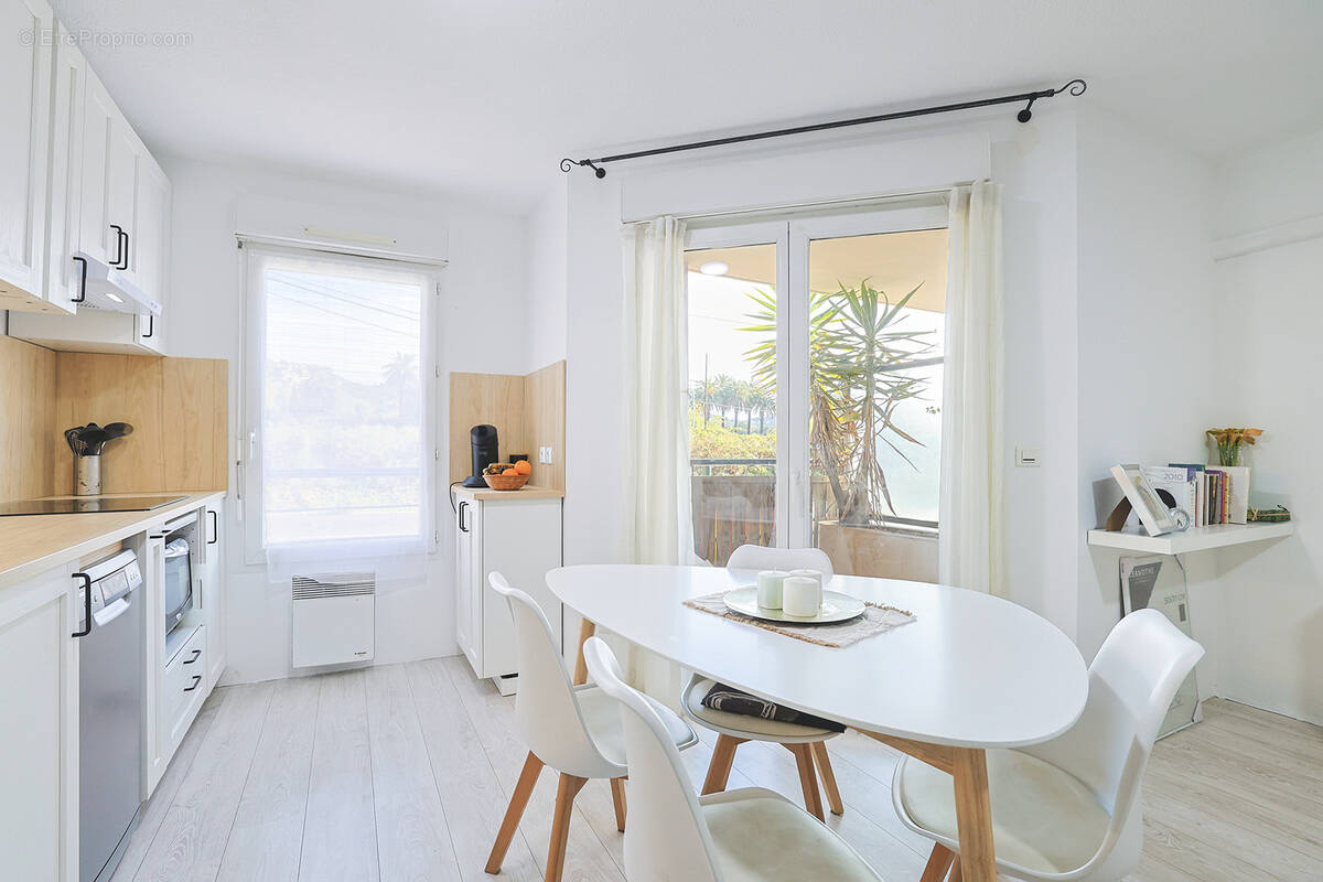 Appartement à HYERES