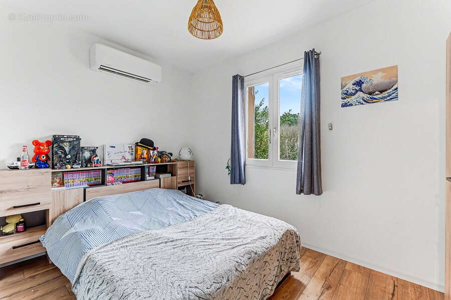 Maison à MONTAIGUT-SUR-SAVE