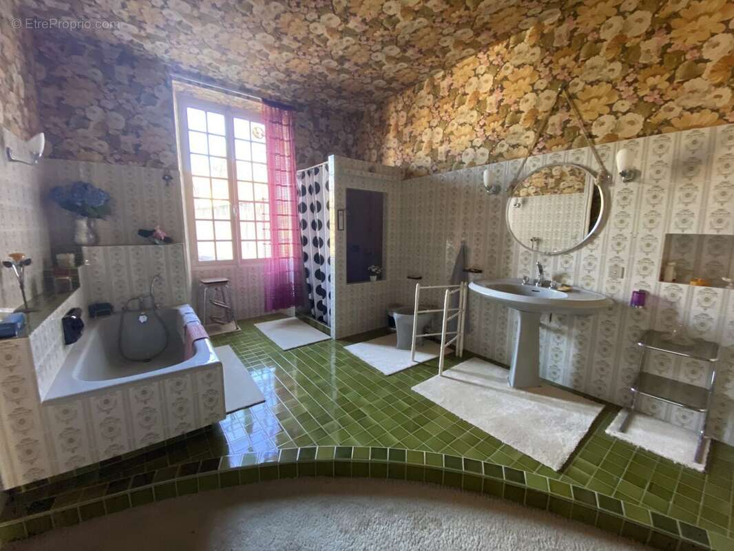 Maison à VOULGEZAC