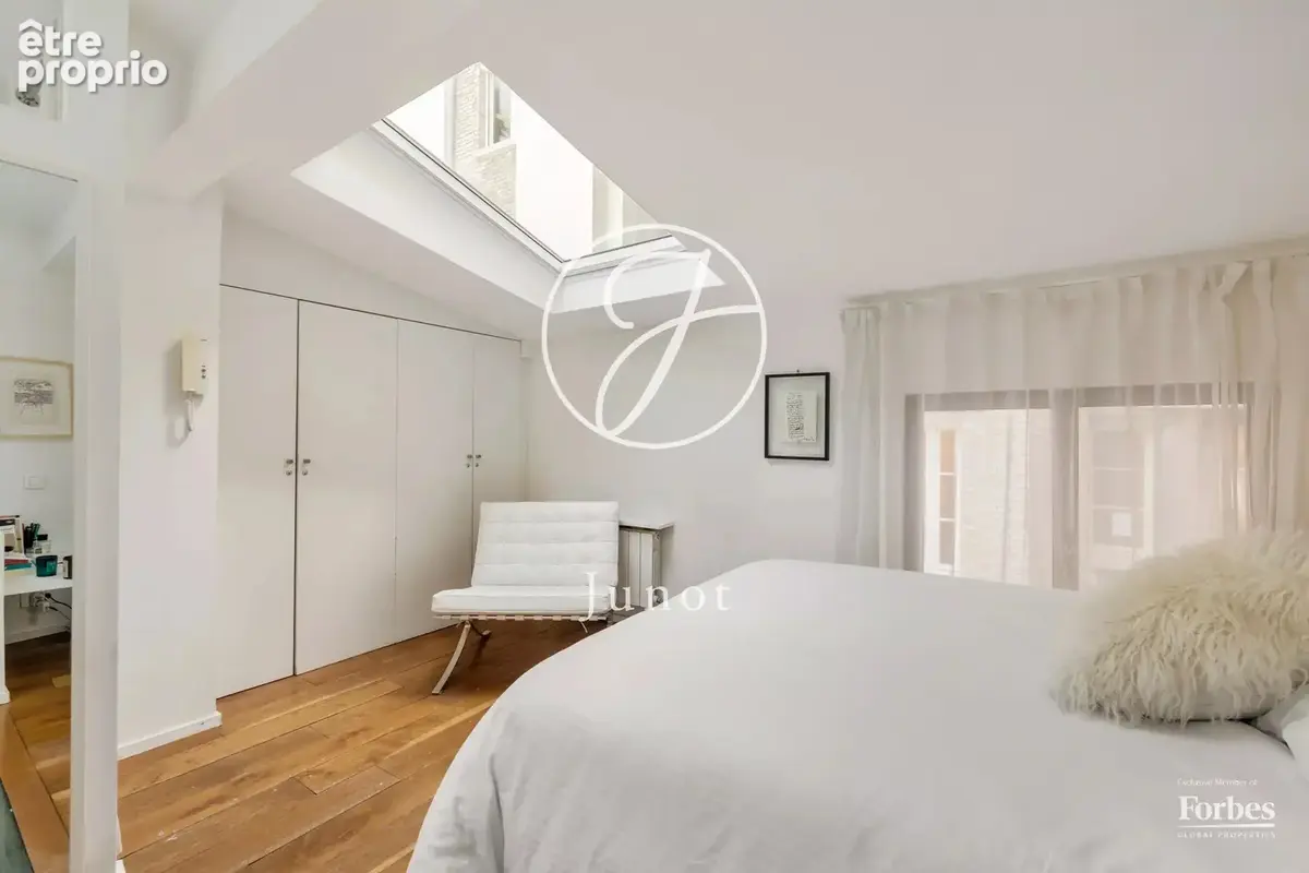 Paris 18e - MONTMARTRE - ABBESSES/LEPIC - Appartement comme une maison - 72,78m² au sol (64,55m² Carrez) - photo 13