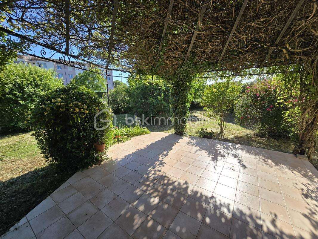 Appartement à SAINT-PAUL-TROIS-CHATEAUX