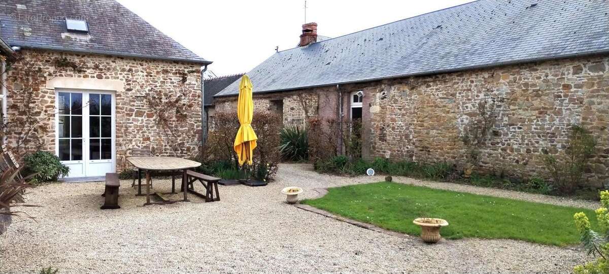 Maison à LESSAY