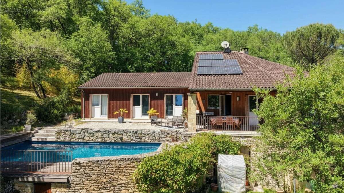 SECTEUR GOURDON - Au calme, Spacieuse Maison contemporaine avec - photo 3