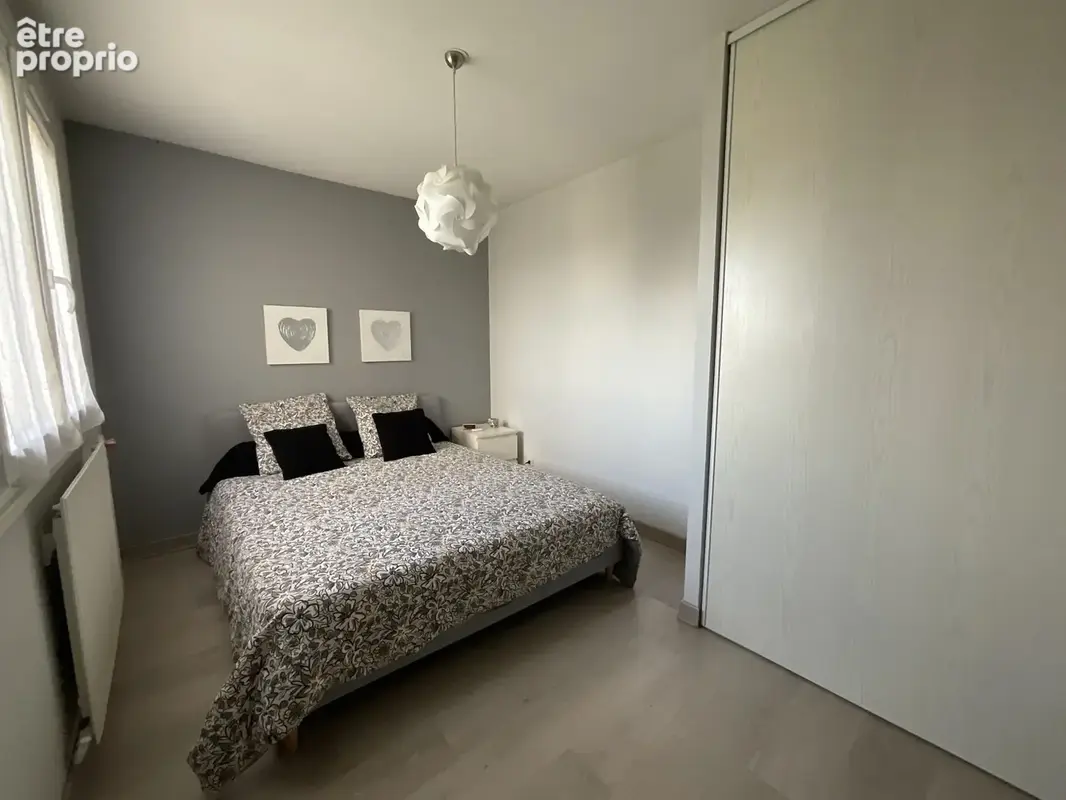 Appartement Type 4 de 71m2 au dernier étage + garage 22m2 + cave quartier Chantereine - photo 12