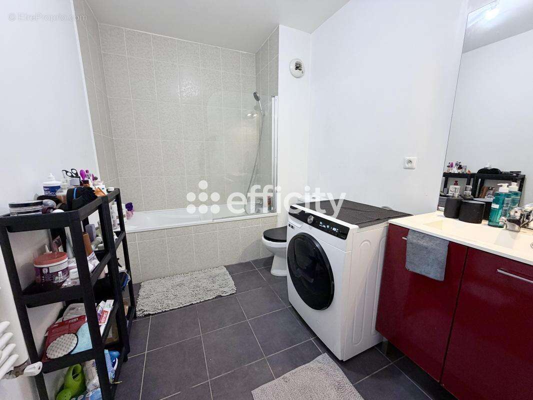 Appartement à CHILLY-MAZARIN