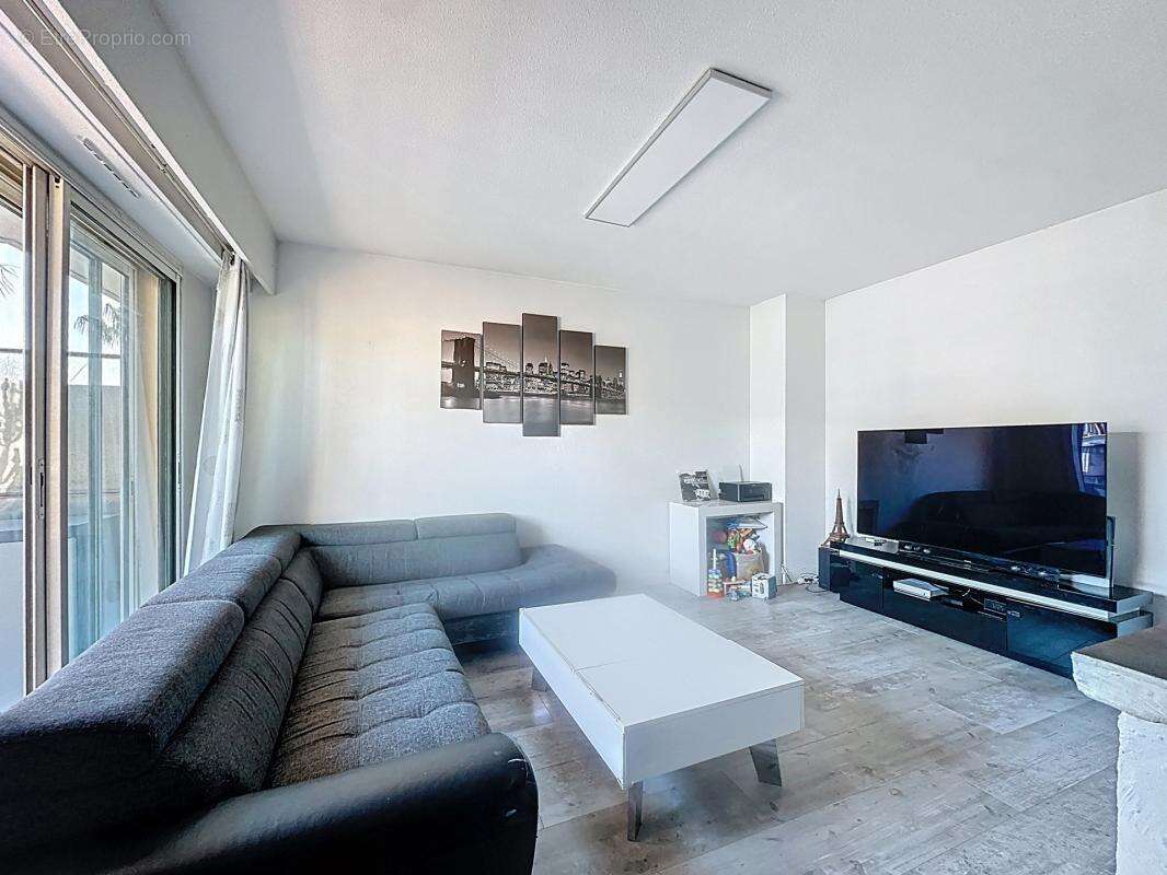 Appartement à CAGNES-SUR-MER