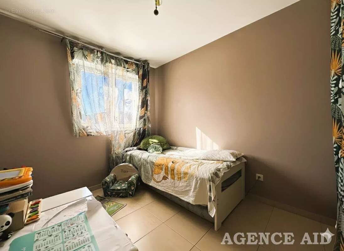 Maison à CUGES-LES-PINS