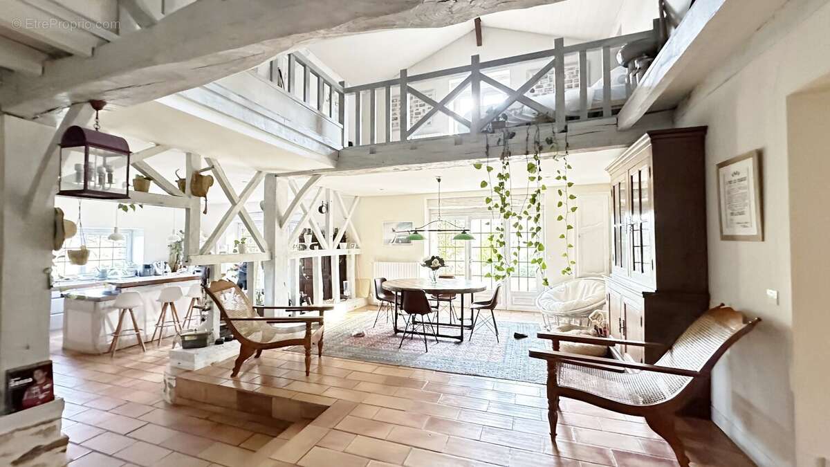 Maison à SAINT-MARTIN-DE-SEIGNANX